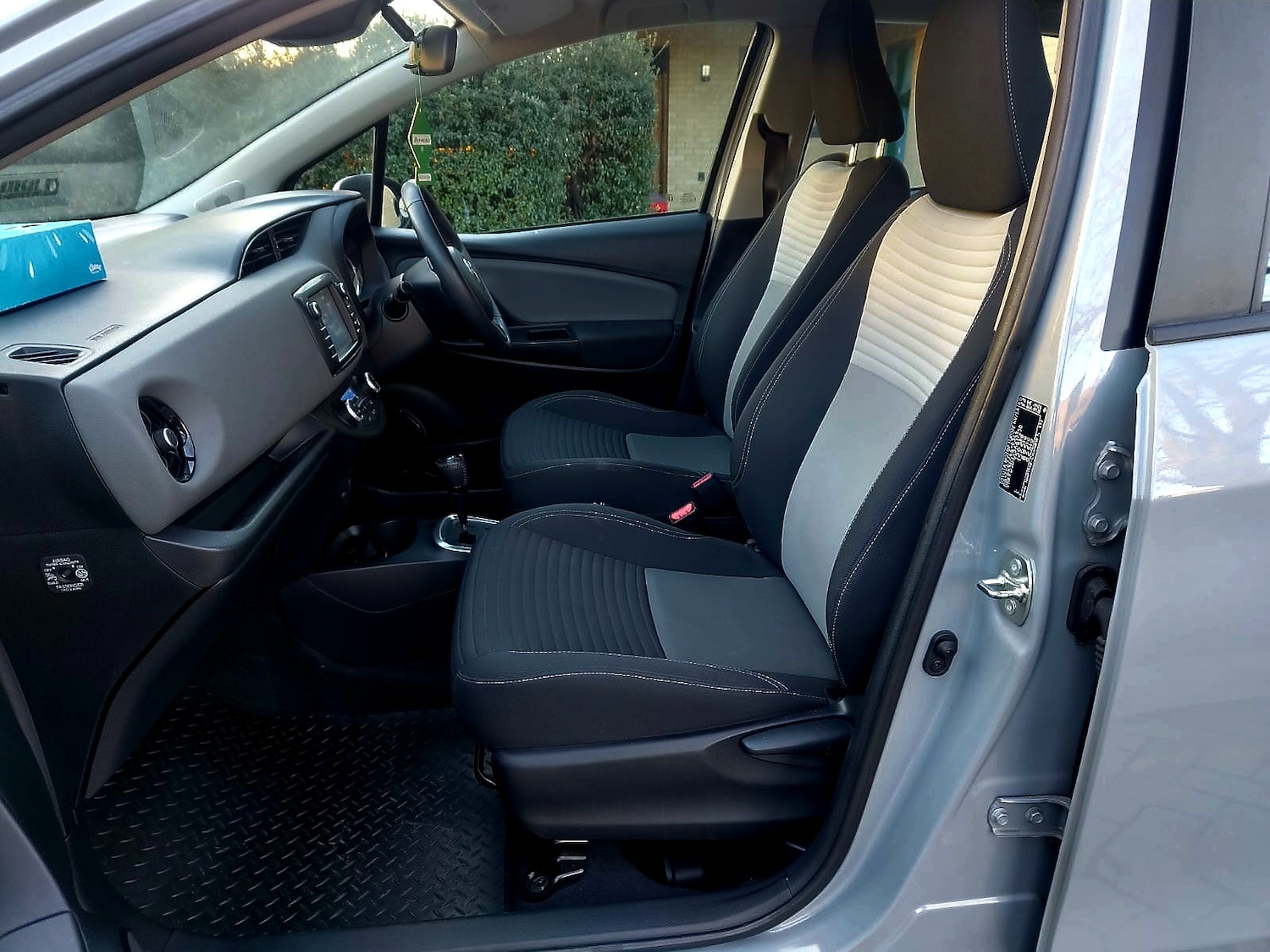 Used Toyota Yaris 2019 for sale - 77073437: Photo 28