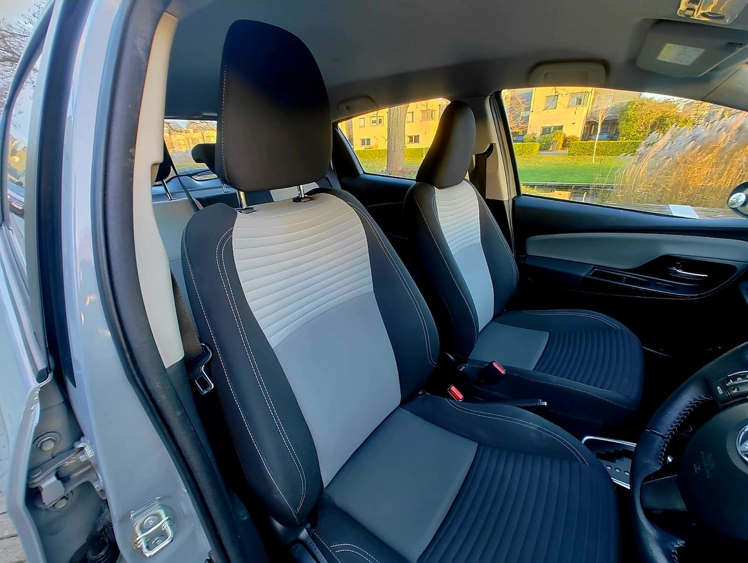 Used Toyota Yaris 2019 for sale - 77073437: Photo 31