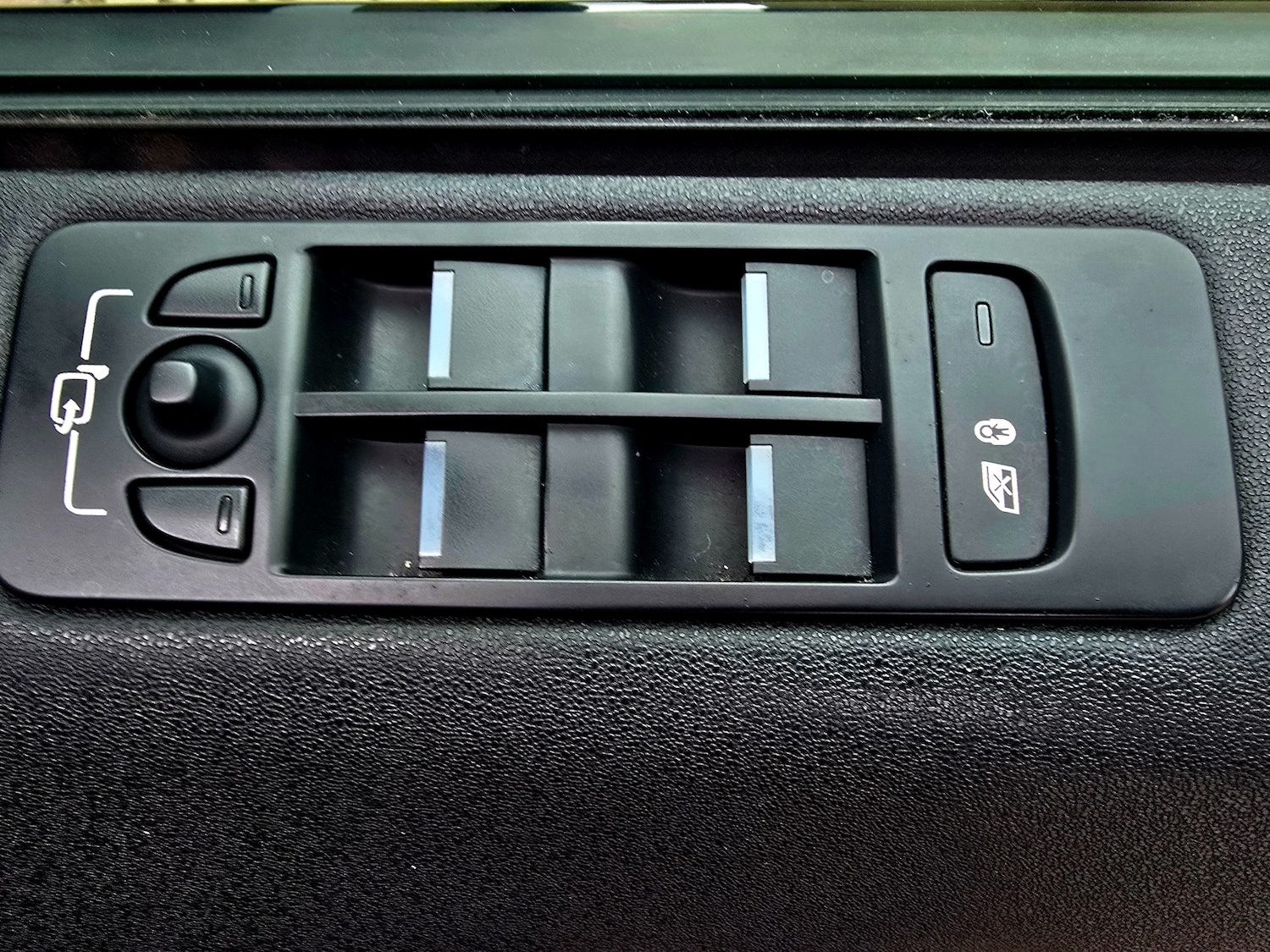 Used Land Rover Discovery Sport 2019 for sale - 76951452: Photo 19