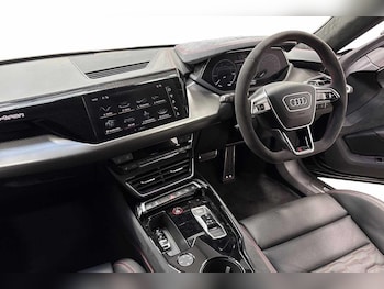 Used Audi RS e-tron GT 2024 for sale - 76197764: Photo 2