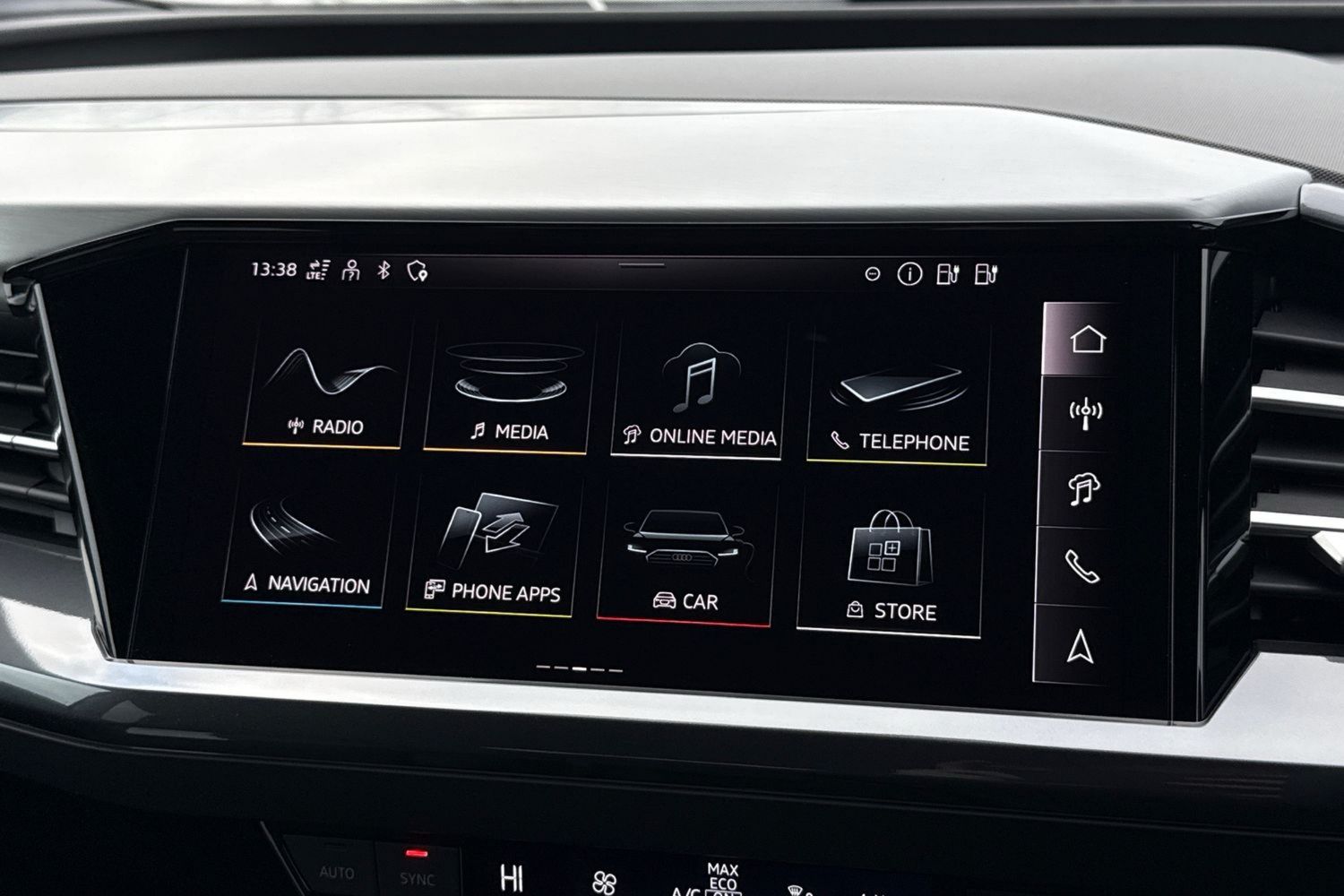 Used Audi Q4 e-tron 2026 for sale - 77919455: Photo 36