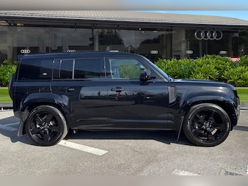 Used Land Rover Defender 2024 for sale - 78815294: Photo