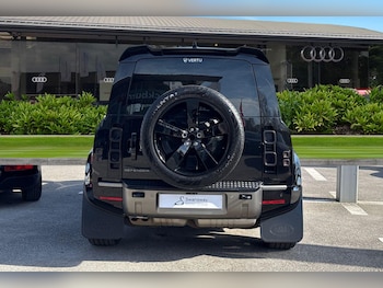 Used Land Rover Defender 2024 for sale - 78815294: Photo