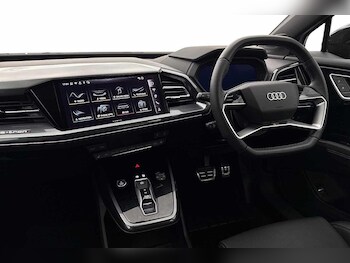 Used Audi Q4 e-tron 2025 for sale - 78252152: Photo