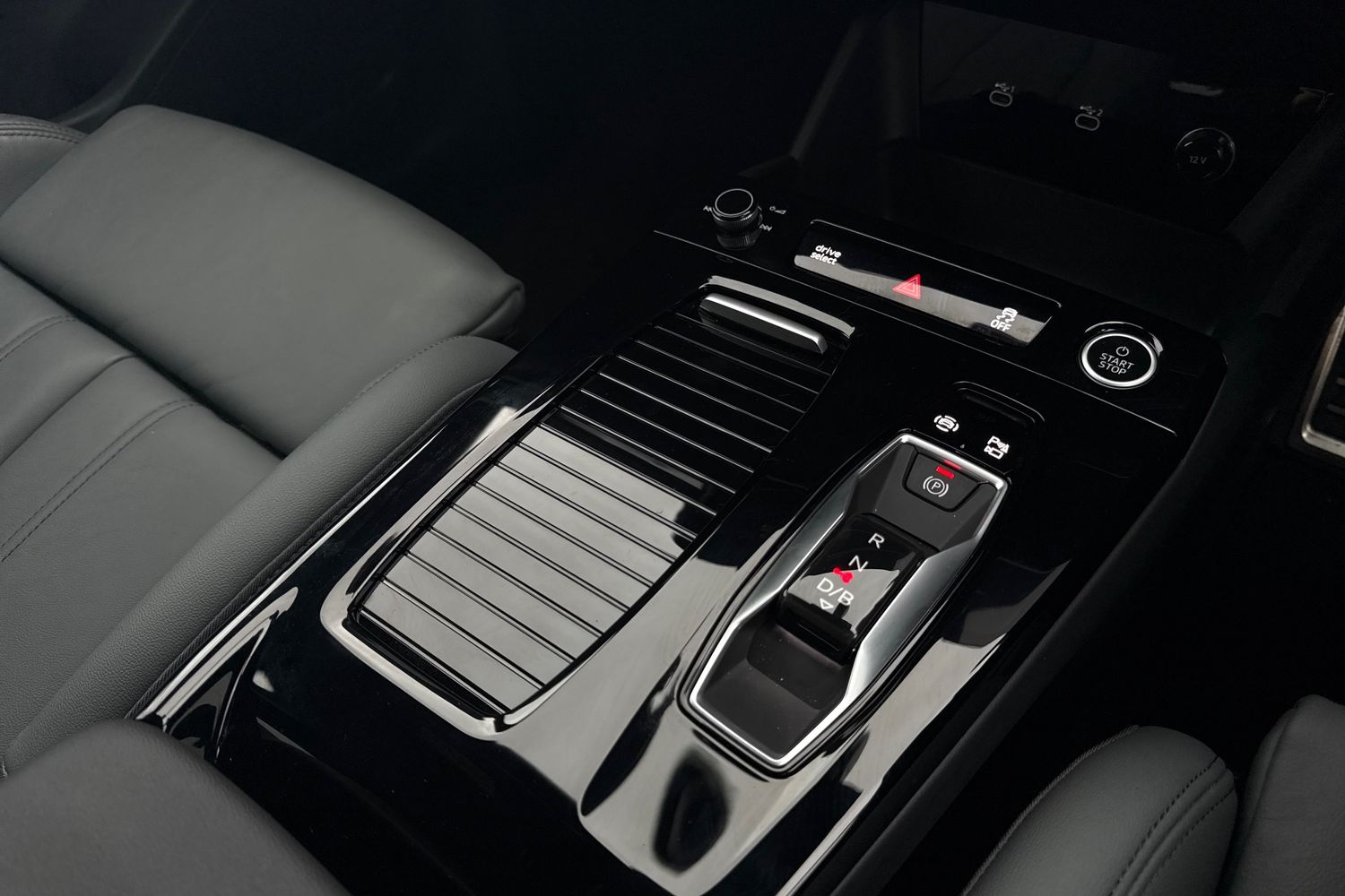 Used Audi Q6 e-tron 2025 for sale - 76884227: Photo 22