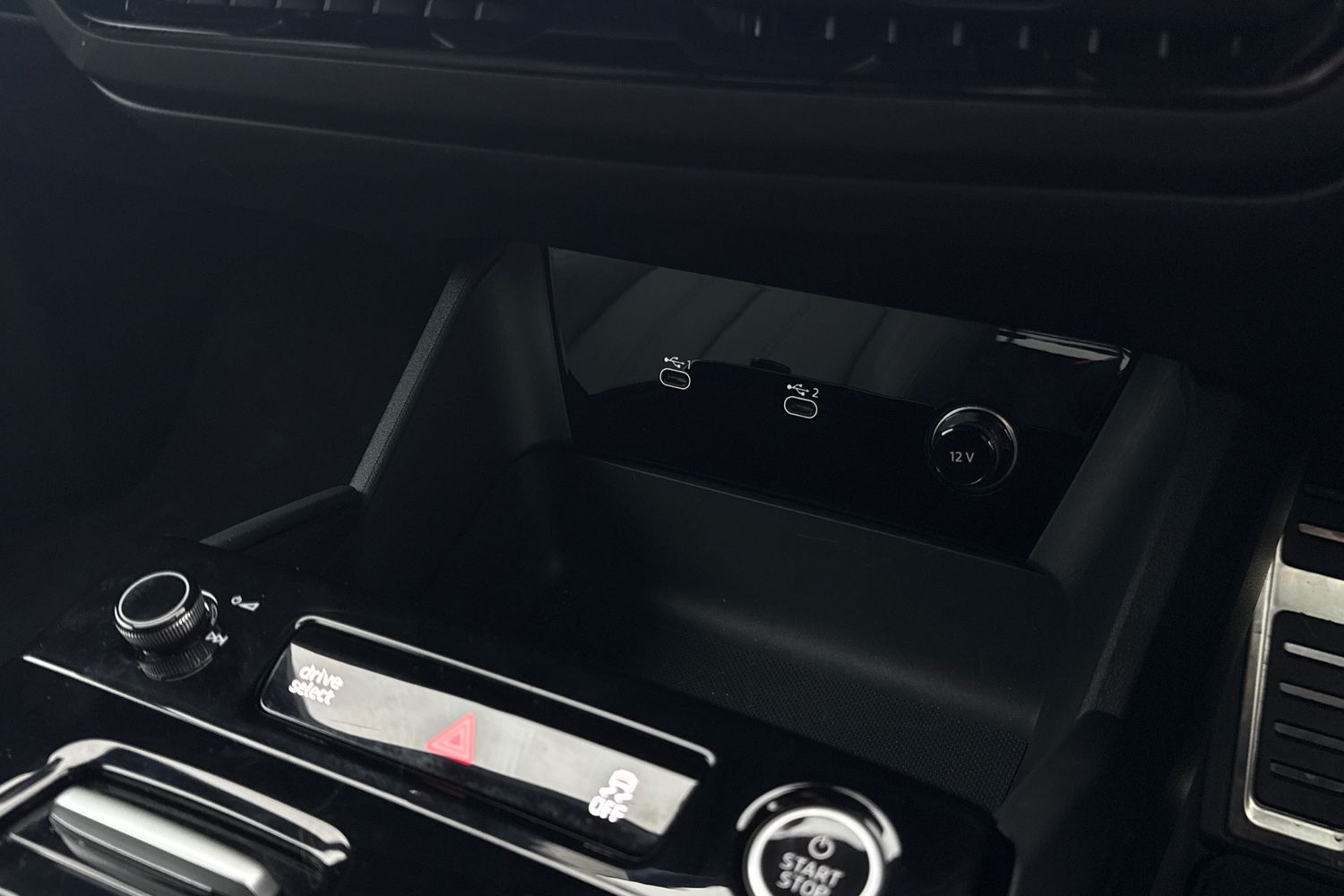 Used Audi Q6 e-tron 2025 for sale - 76884227: Photo 35