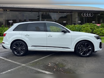 Used Audi Q7 2025 for sale - 76541031: Photo