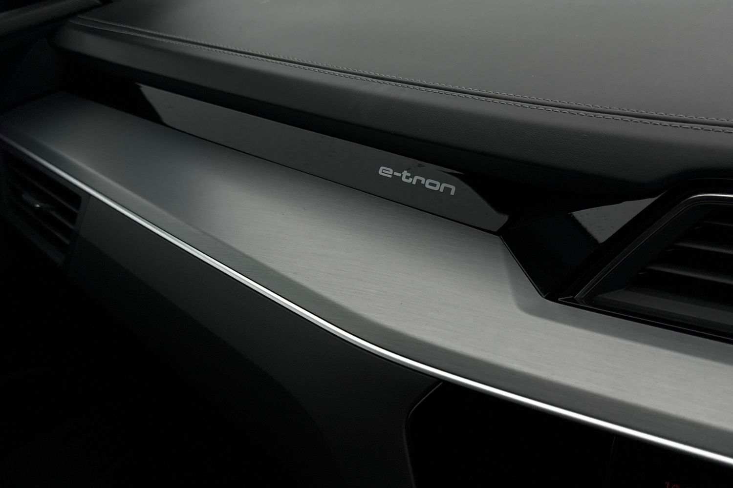 Used Audi e-tron 2021 for sale - 77249525: Photo 41