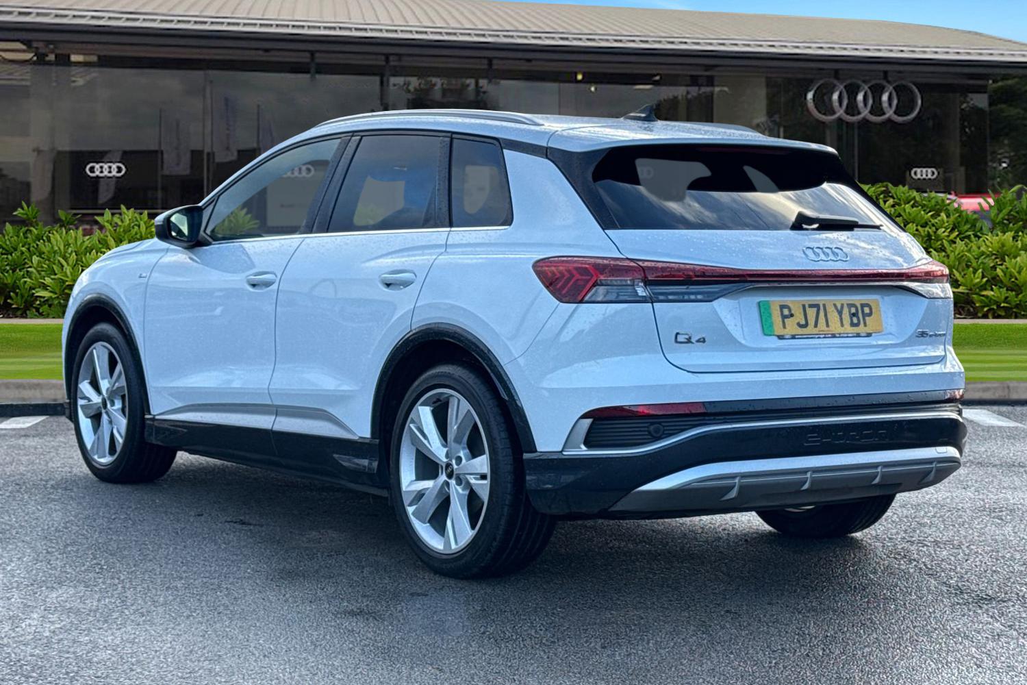 Used Audi Q4 e-tron 2021 for sale - 76896169: Photo 2