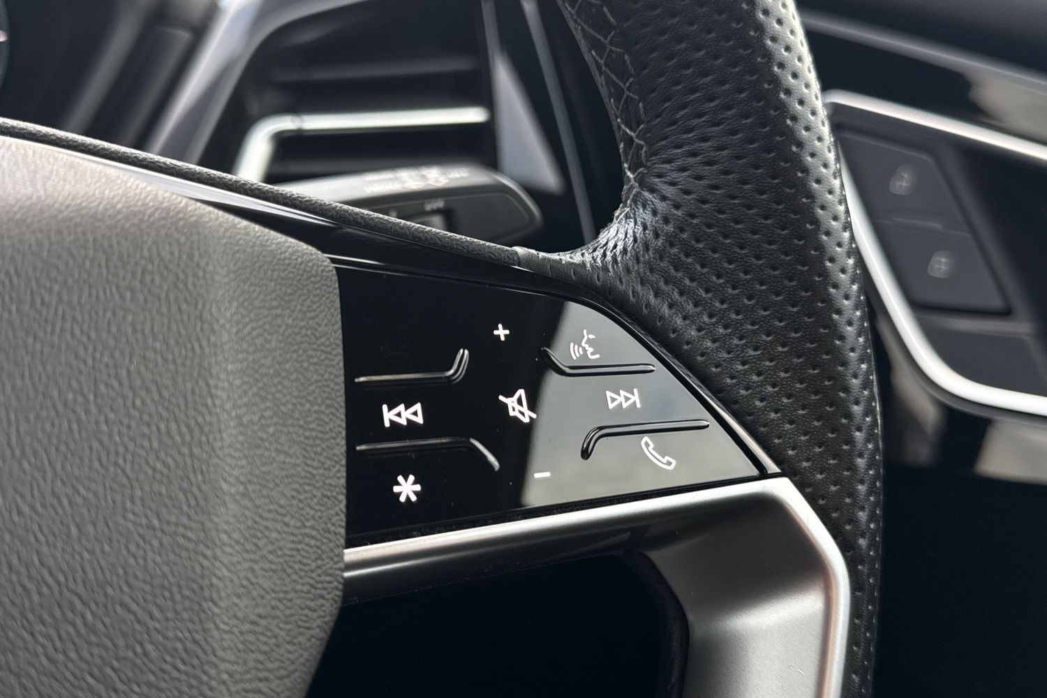 Used Audi Q4 e-tron 2021 for sale - 76896169: Photo 34