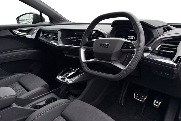 Used Audi Q4 e-tron 2025 for sale - 74076940: Photo 13
