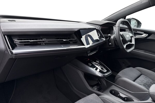 Used Audi Q4 e-tron 2025 for sale - 74076940: Photo 14