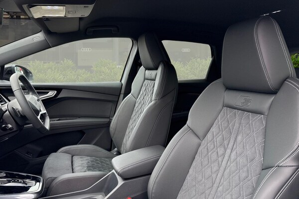 Used Audi Q4 e-tron 2025 for sale - 74076940: Photo 15