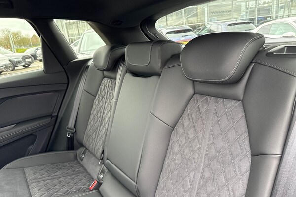 Used Audi Q4 e-tron 2025 for sale - 74076940: Photo 18