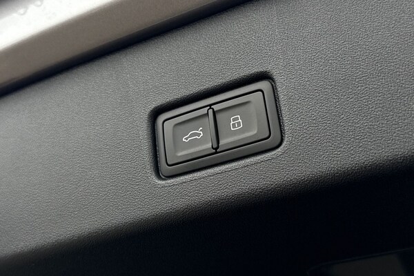 Used Audi Q4 e-tron 2025 for sale - 74076940: Photo 24
