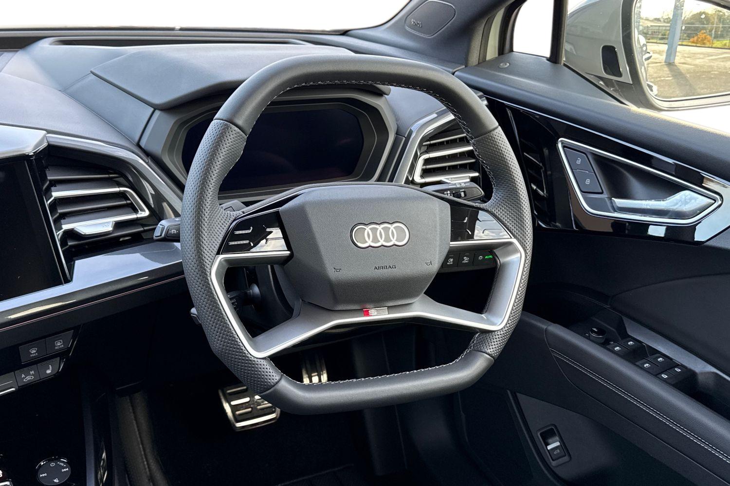 Used Audi Q4 e-tron 2025 for sale - 76300273: Photo 17