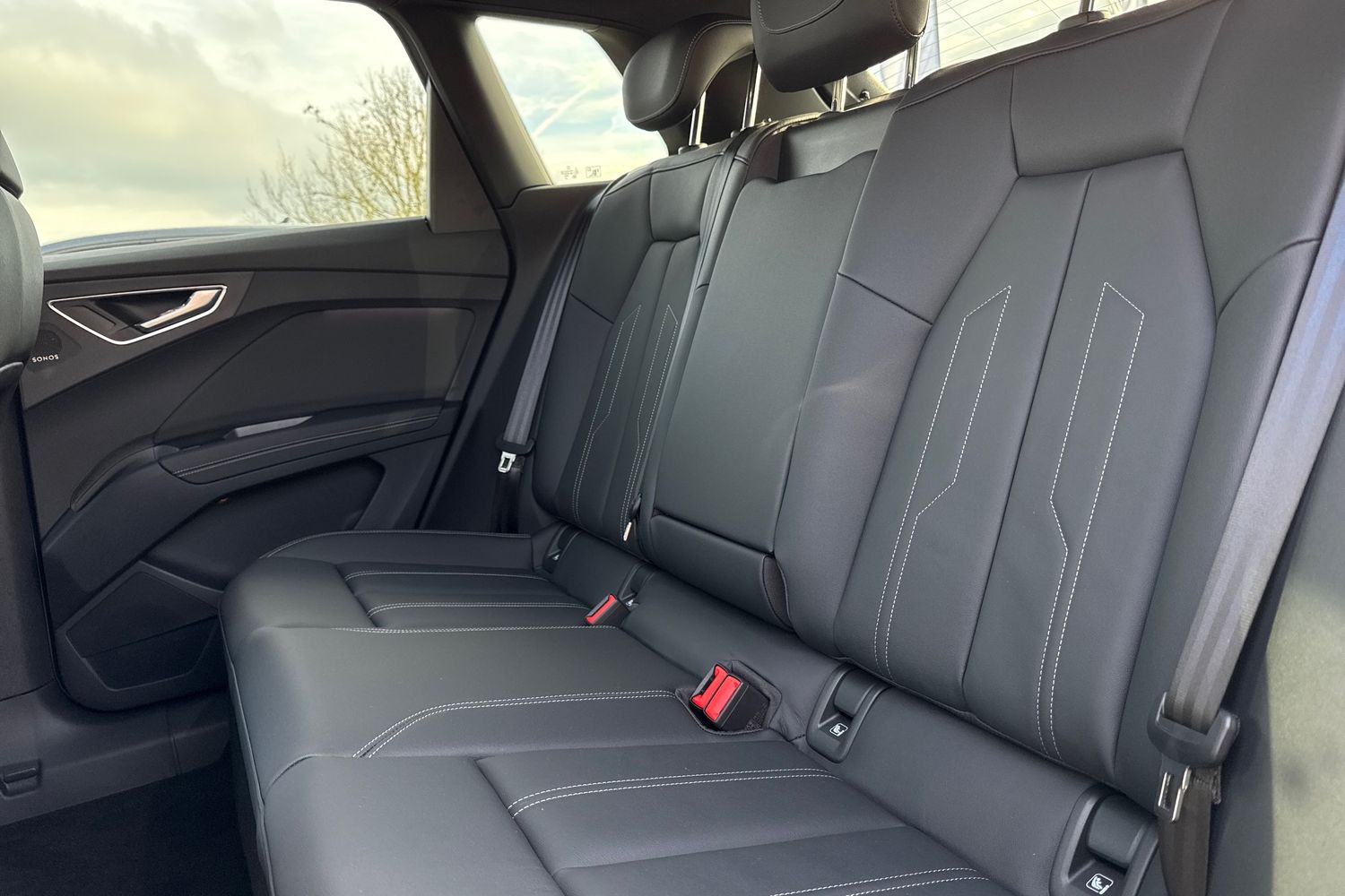 Used Audi Q4 e-tron 2025 for sale - 76300273: Photo 18