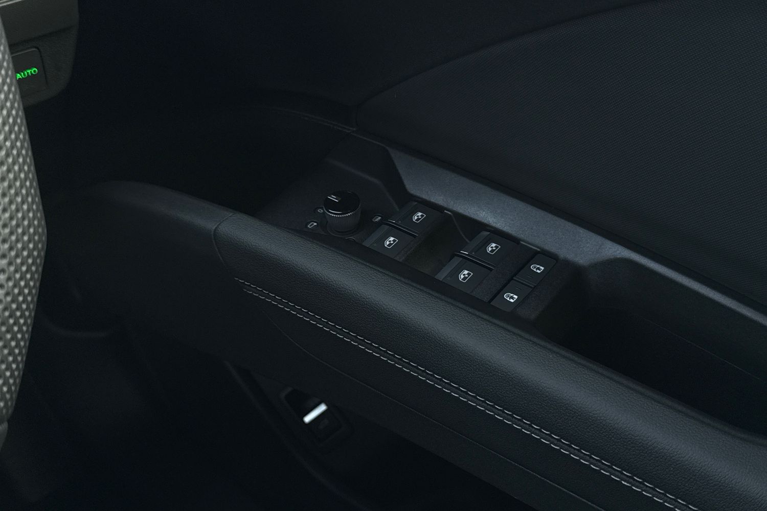 Used Audi Q4 e-tron 2025 for sale - 76300273: Photo 40