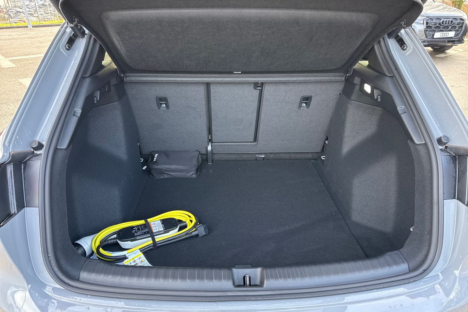 Used Audi Q4 e-tron 2025 for sale - 76300273: Photo 6