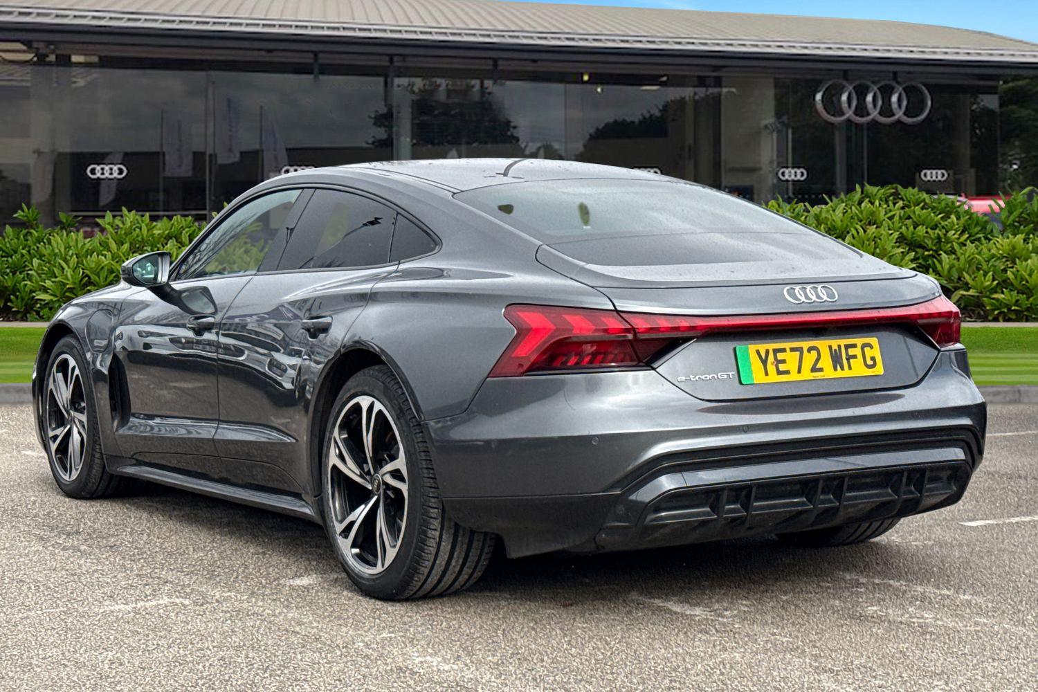 Used Audi e-tron GT 2022 for sale - 78024668: Photo 2