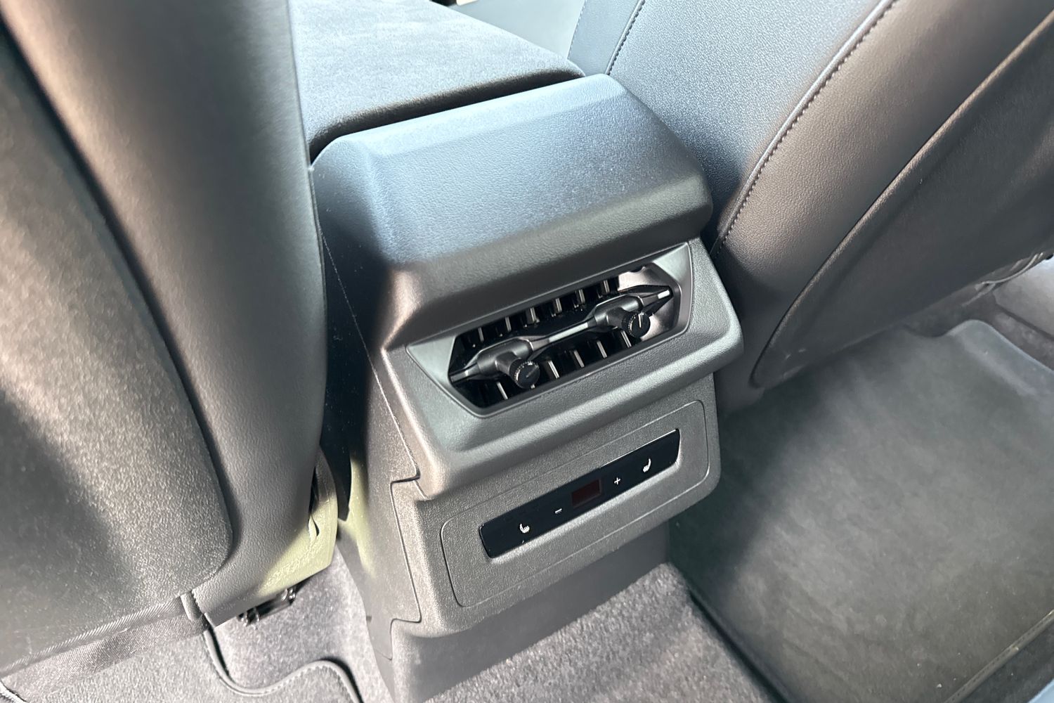 Used Audi Q6 e-tron 2024 for sale - 77961376: Photo 38