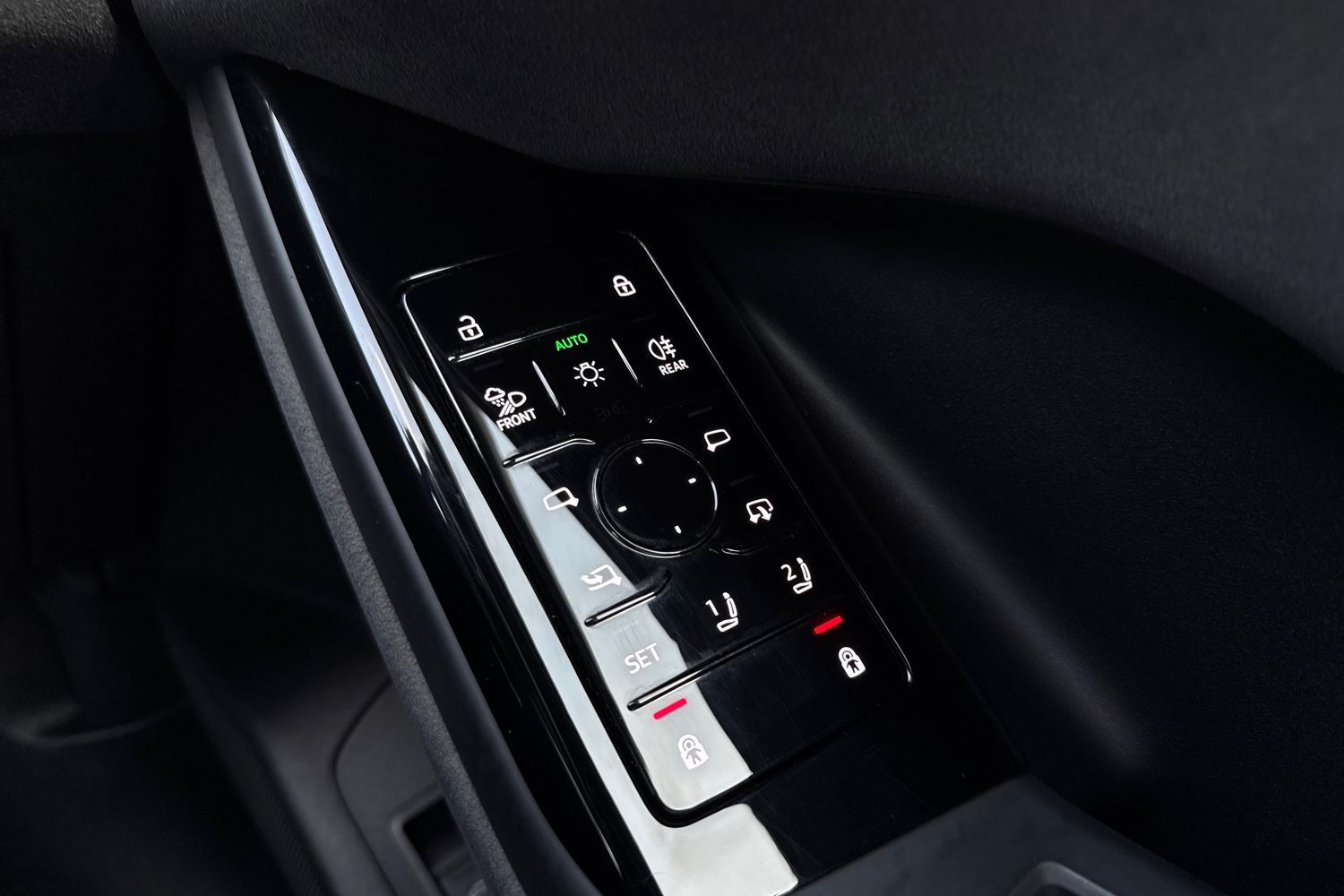 Used Audi Q6 e-tron 2024 for sale - 77961376: Photo 61