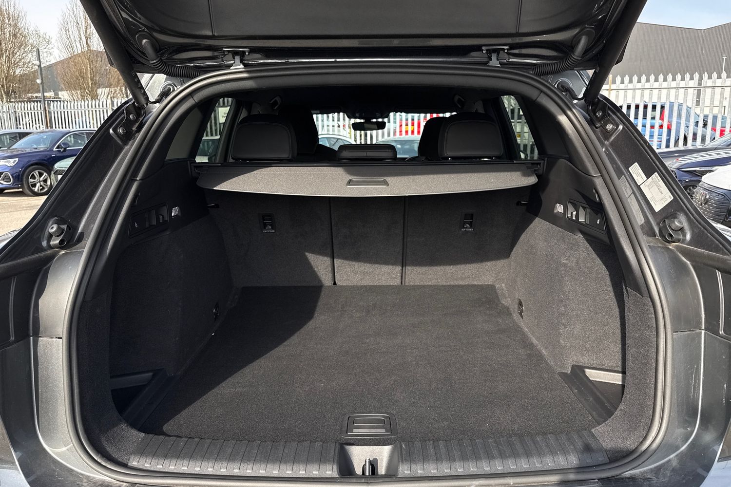 Used Audi Q6 e-tron 2024 for sale - 77961376: Photo 7