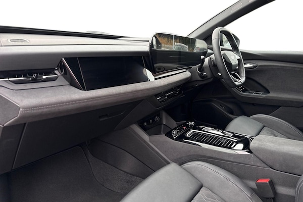 Used Audi Q6 e-tron 2025 for sale - 76250639: Photo 15