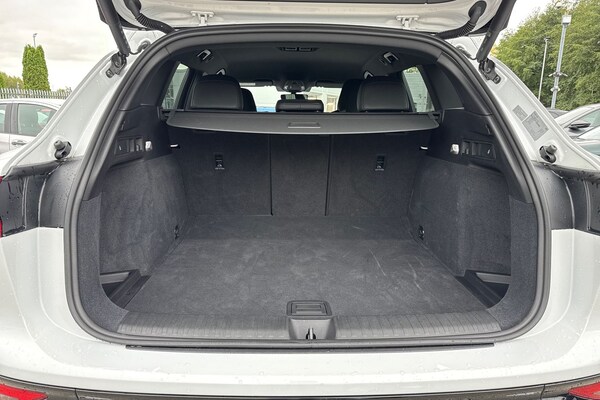 Used Audi Q6 e-tron 2025 for sale - 76250639: Photo 7
