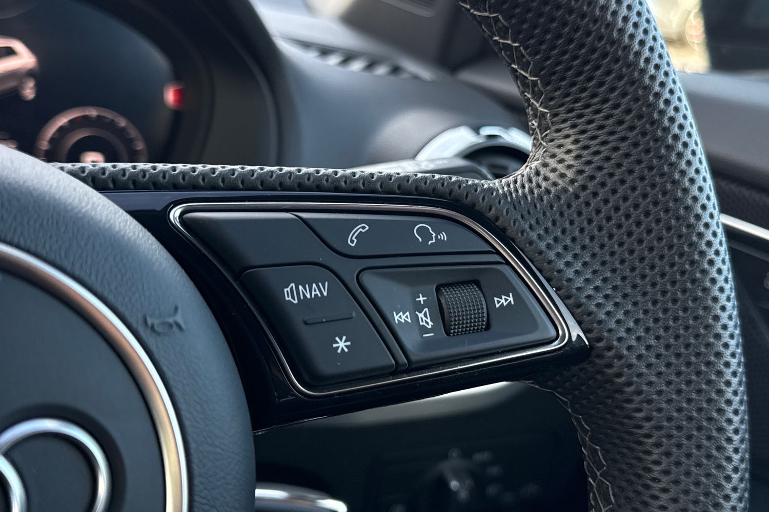 Used Audi Q2 2024 for sale - 76896276: Photo 33