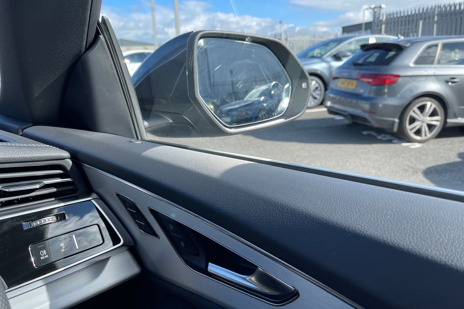 Used Audi Q8 2025 for sale - 76546108: Photo 21