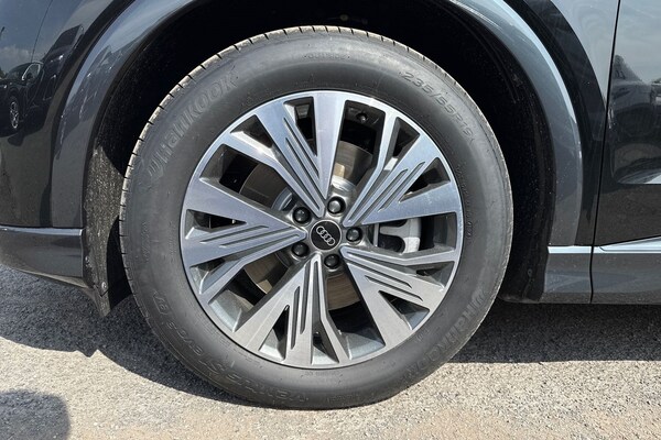 Used Audi Q4 e-tron 2025 for sale - 74076846: Photo 10