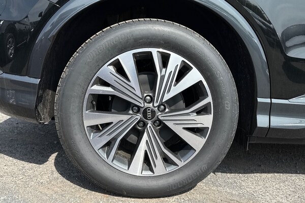 Used Audi Q4 e-tron 2025 for sale - 74076846: Photo 11