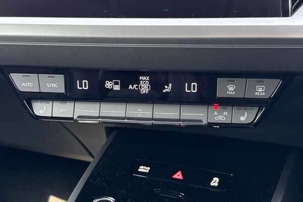Used Audi Q4 e-tron 2025 for sale - 74076846: Photo 21