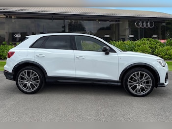 Used Audi Q3 2024 for sale - 75847437: Photo