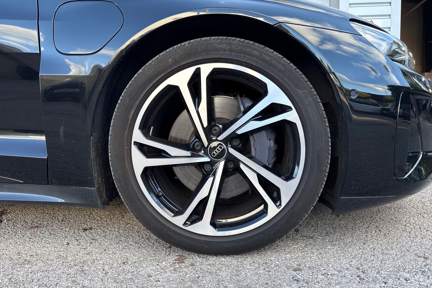 Used Audi e-tron GT 2023 for sale - 76030573: Photo 10