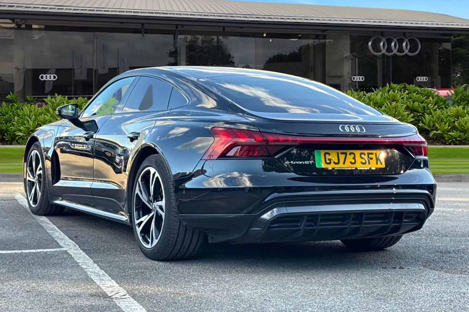 Used Audi e-tron GT 2023 for sale - 76030573: Photo 2