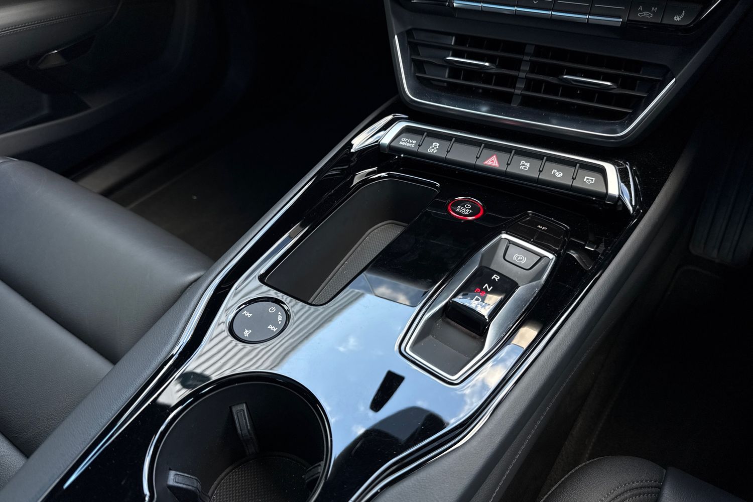 Used Audi e-tron GT 2023 for sale - 76030573: Photo 23