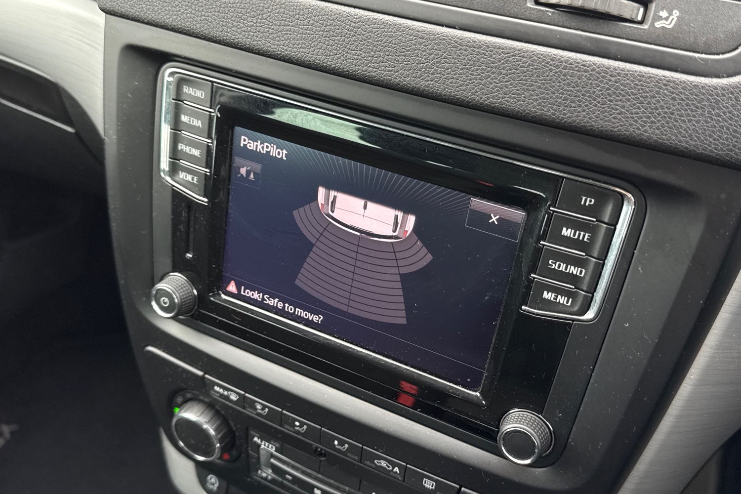 Used Skoda Yeti 2016 for sale - 76148931: Photo 39