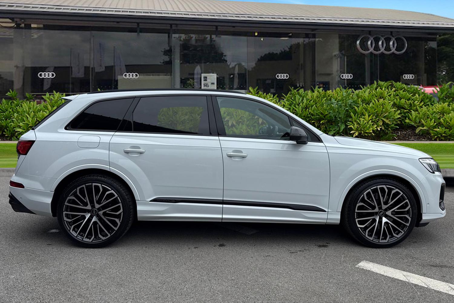 Used Audi SQ7 2026 for sale - 77368556: Photo 3