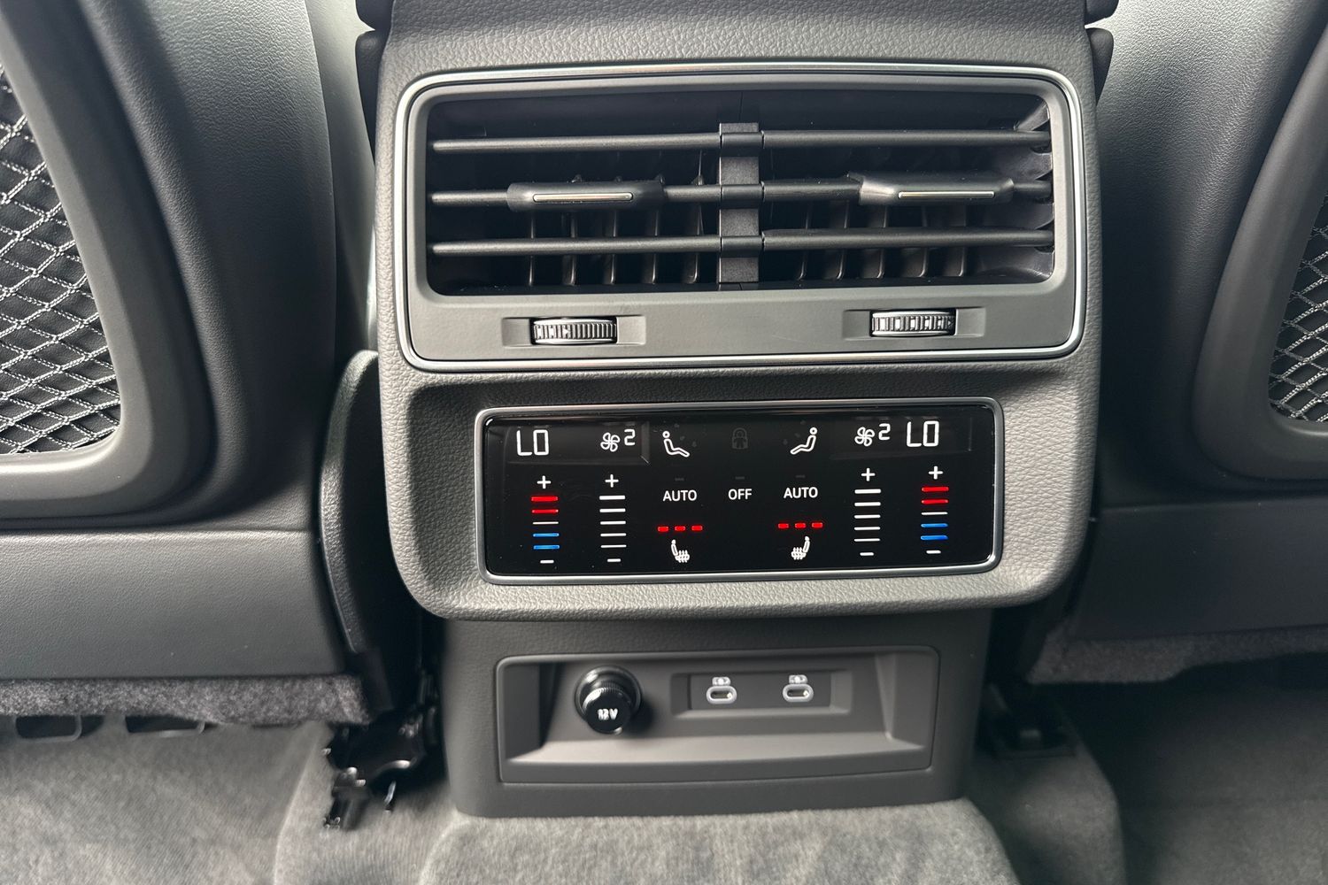 Used Audi SQ7 2026 for sale - 77368556: Photo 30