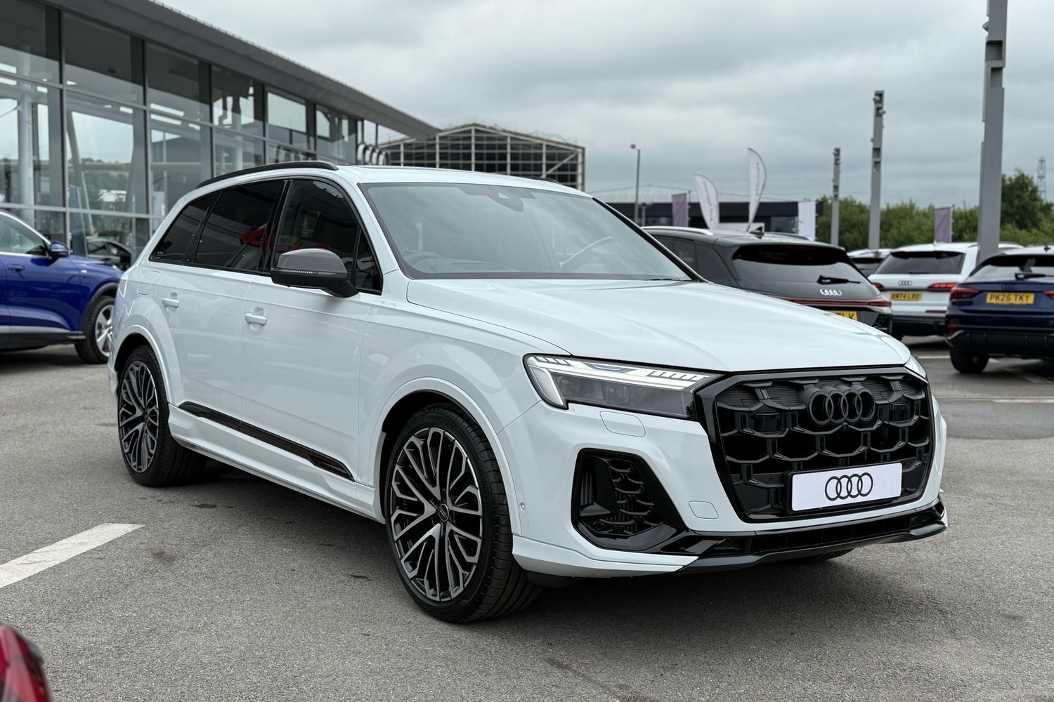 Used Audi SQ7 2026 for sale - 77368556: Photo 60