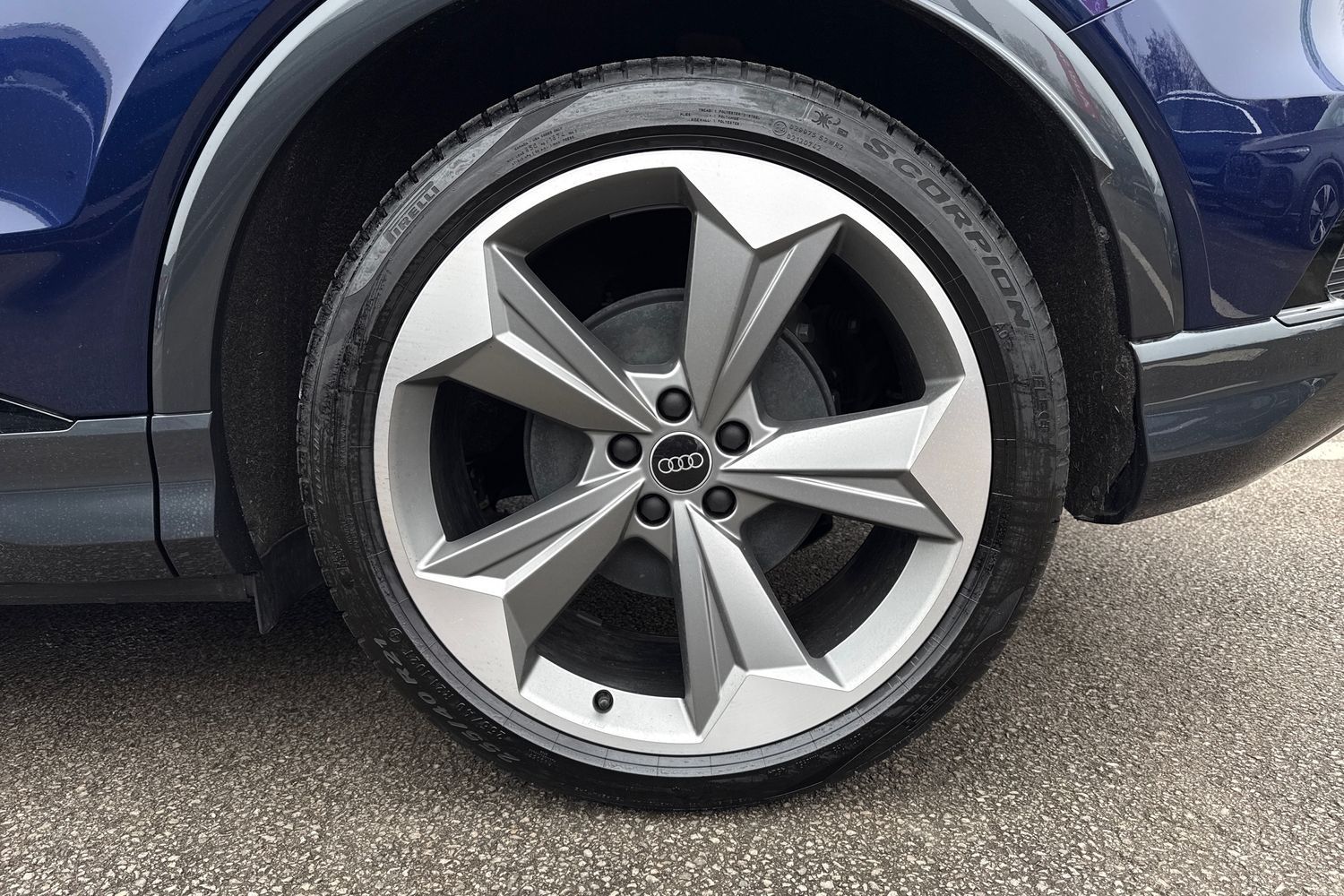 Used Audi Q4 e-tron 2025 for sale - 77805138: Photo 12