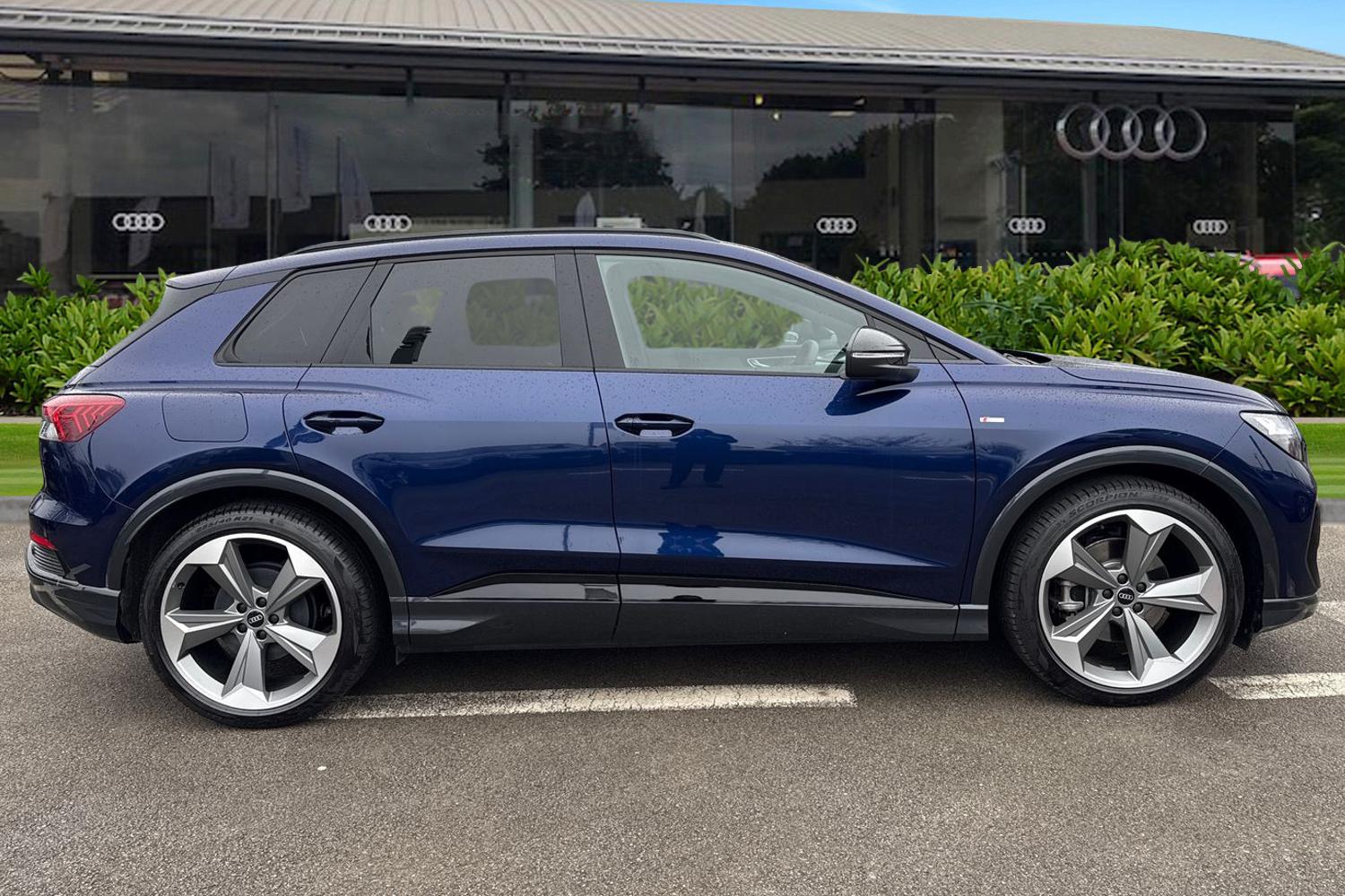 Used Audi Q4 e-tron 2025 for sale - 77805138: Photo 3