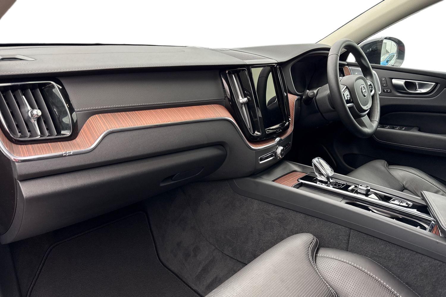 Used Volvo XC60 2024 for sale - 77368398: Photo 15