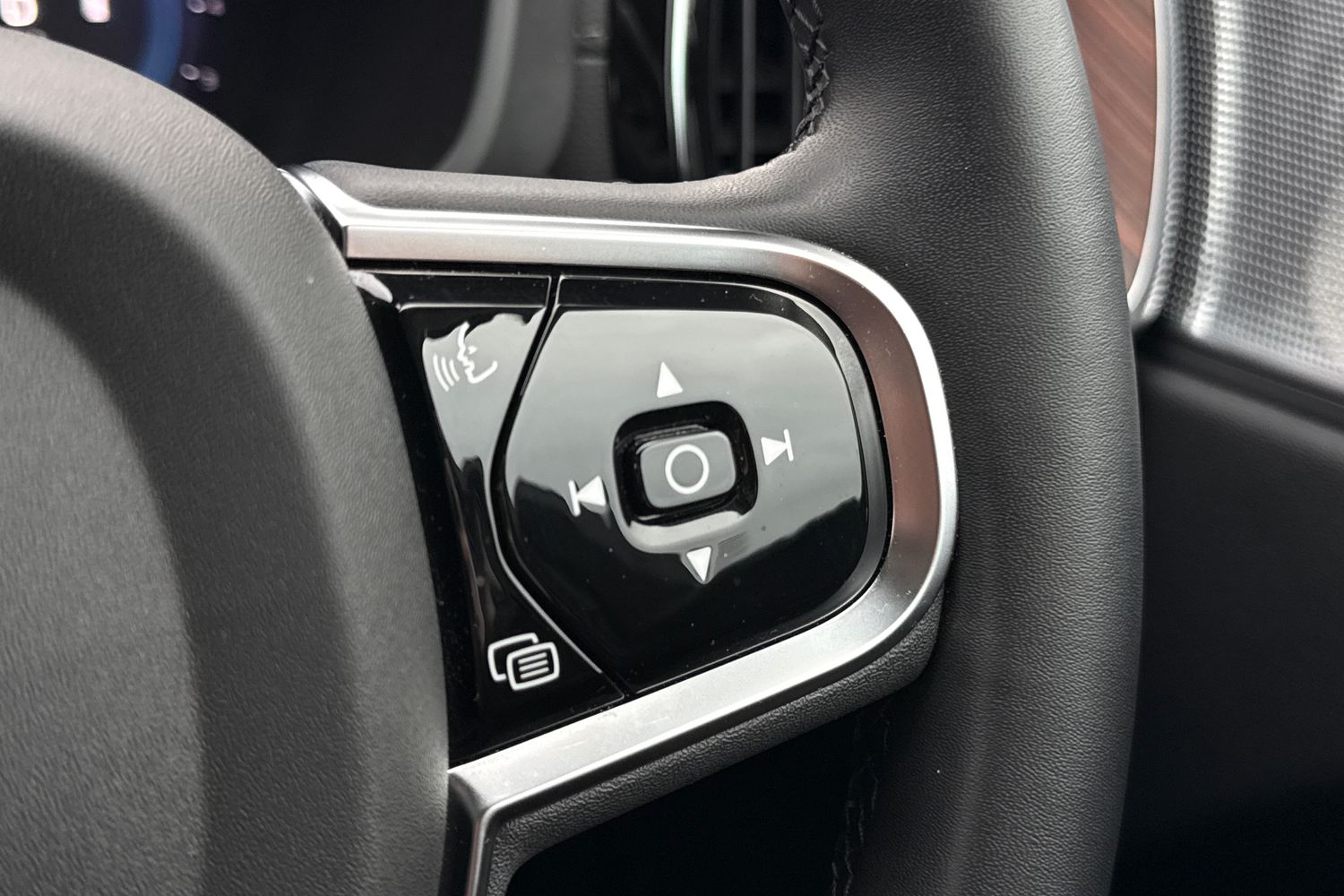 Used Volvo XC60 2024 for sale - 77368398: Photo 37