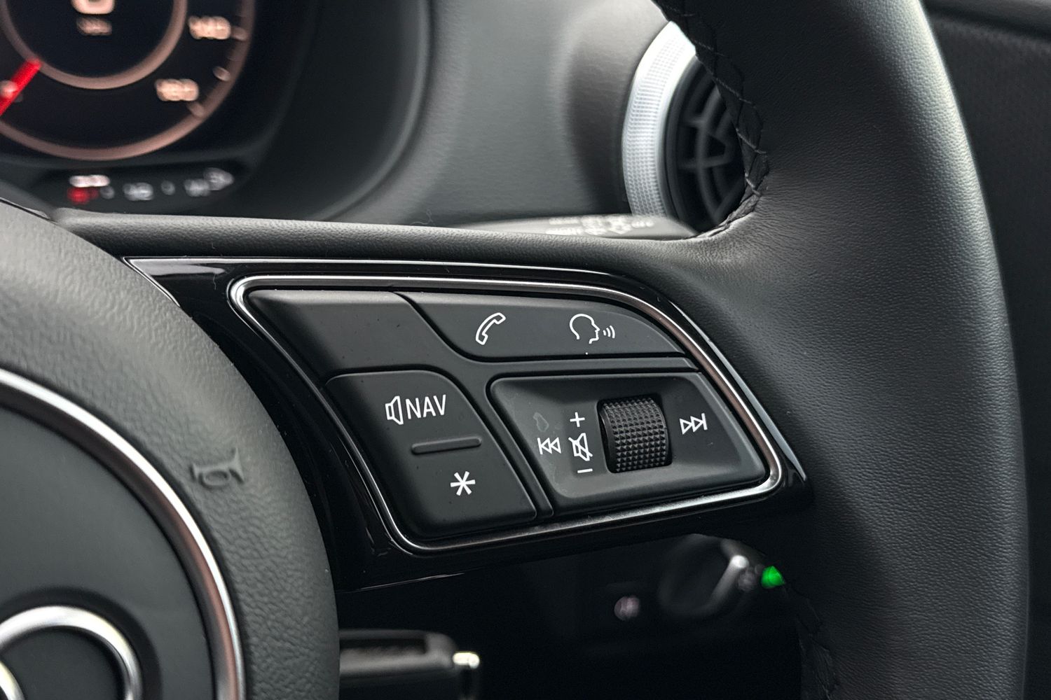 Used Audi Q2 2023 for sale - 77044417: Photo 32