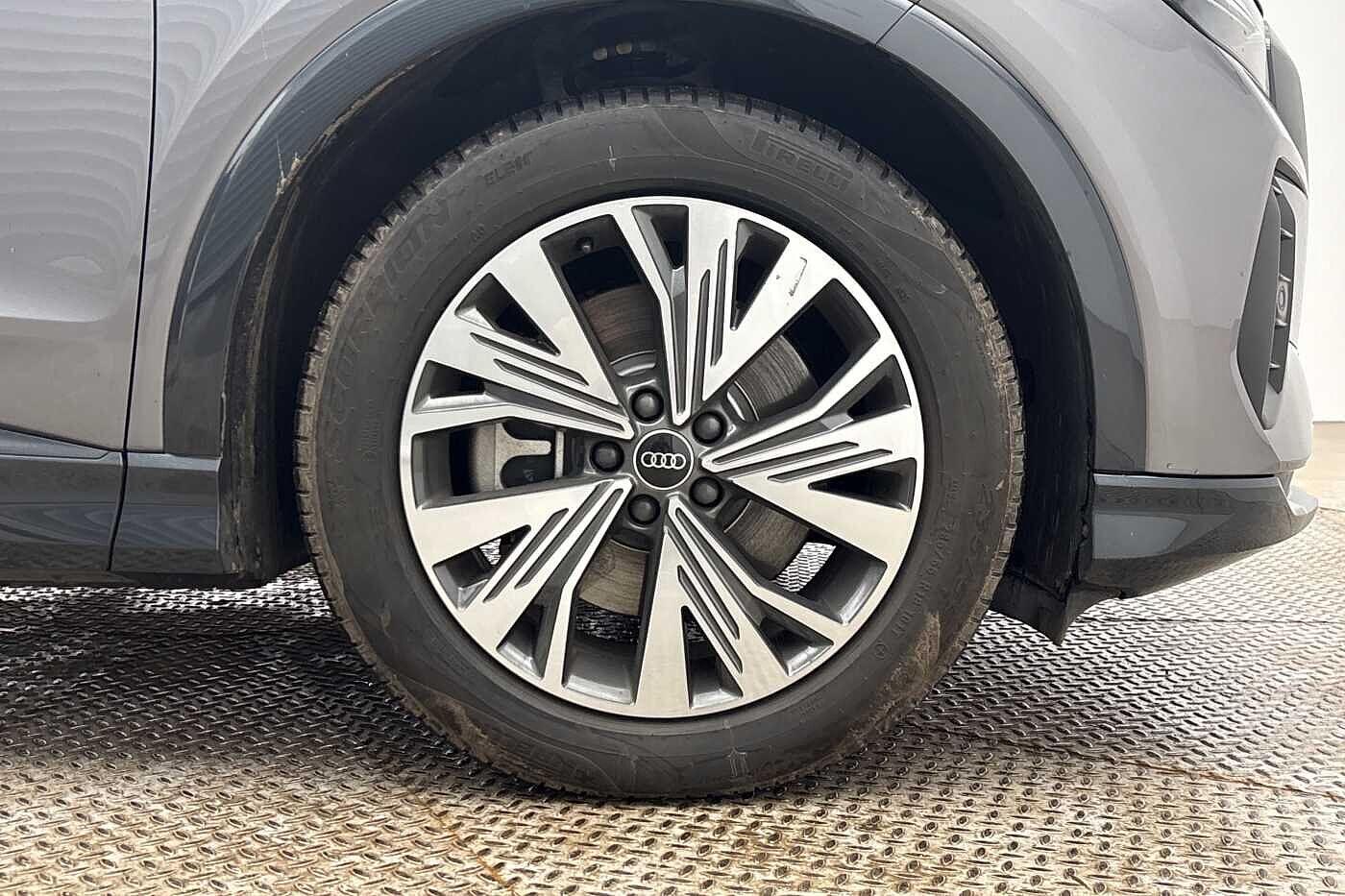 Used Audi Q4 e-tron 2025 for sale - 78163360: Photo 5