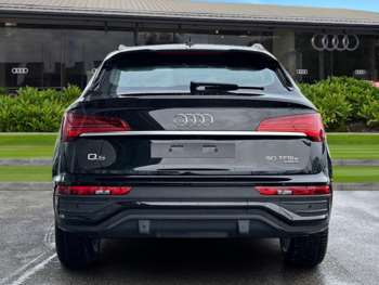 Used Audi Q5 2025 for sale - 74076801: Photo