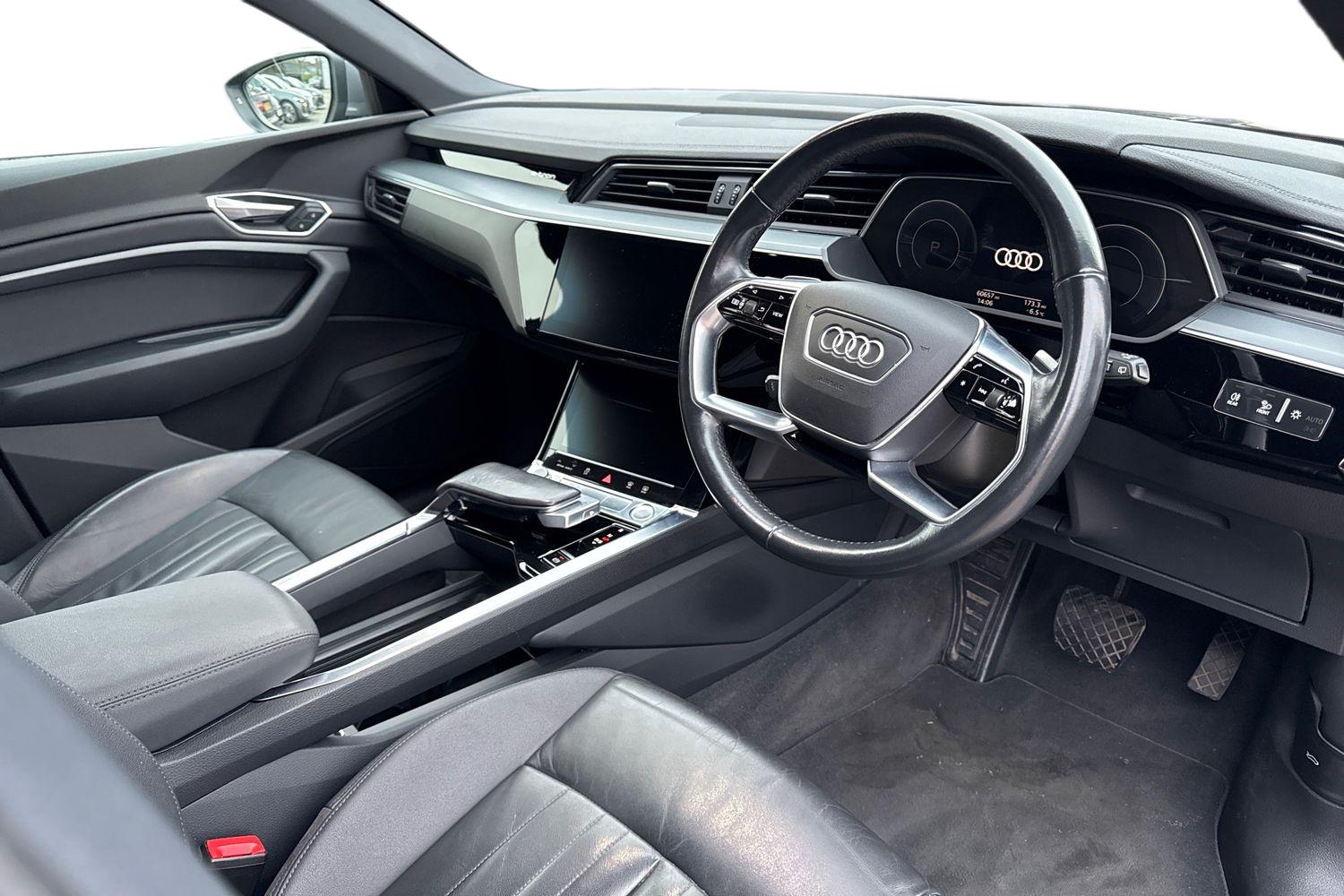 Used Audi e-tron 2020 for sale - 77044404: Photo 14